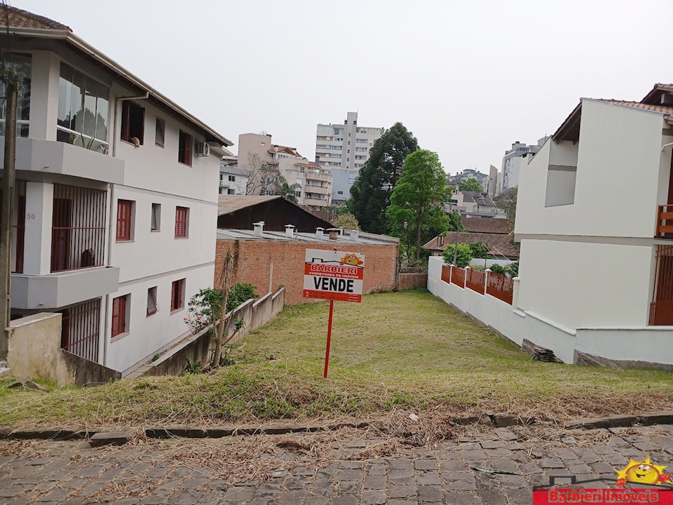 TERRENO COM ÁREA DE 425,40m²